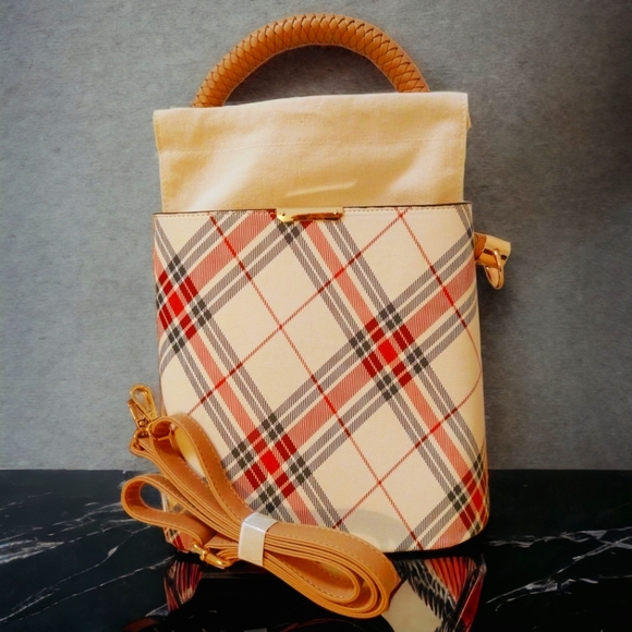 Unique Plaid Saffiano Texture Faux Leather and Linen Drawstring Bucket Bag - Picture 2 of 6